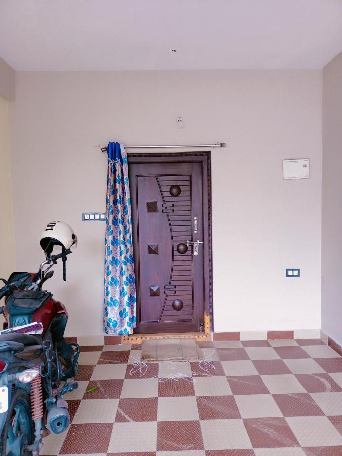 Sri Govinda Nilayam Home Stay 1 Visakhapatnam Exteriör bild